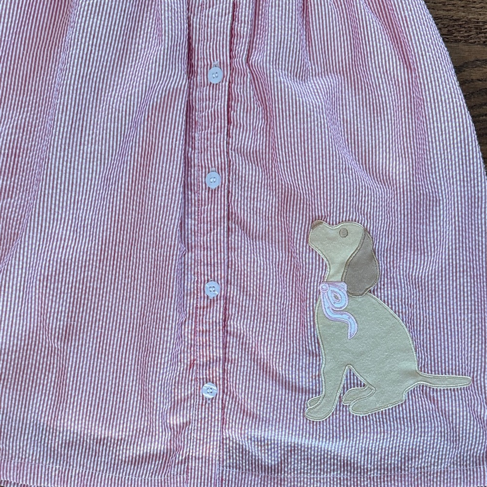 Stitchy Fish Light Red Seersucker Sleeveless Dress with Dog Applique - Picture 4 of 9